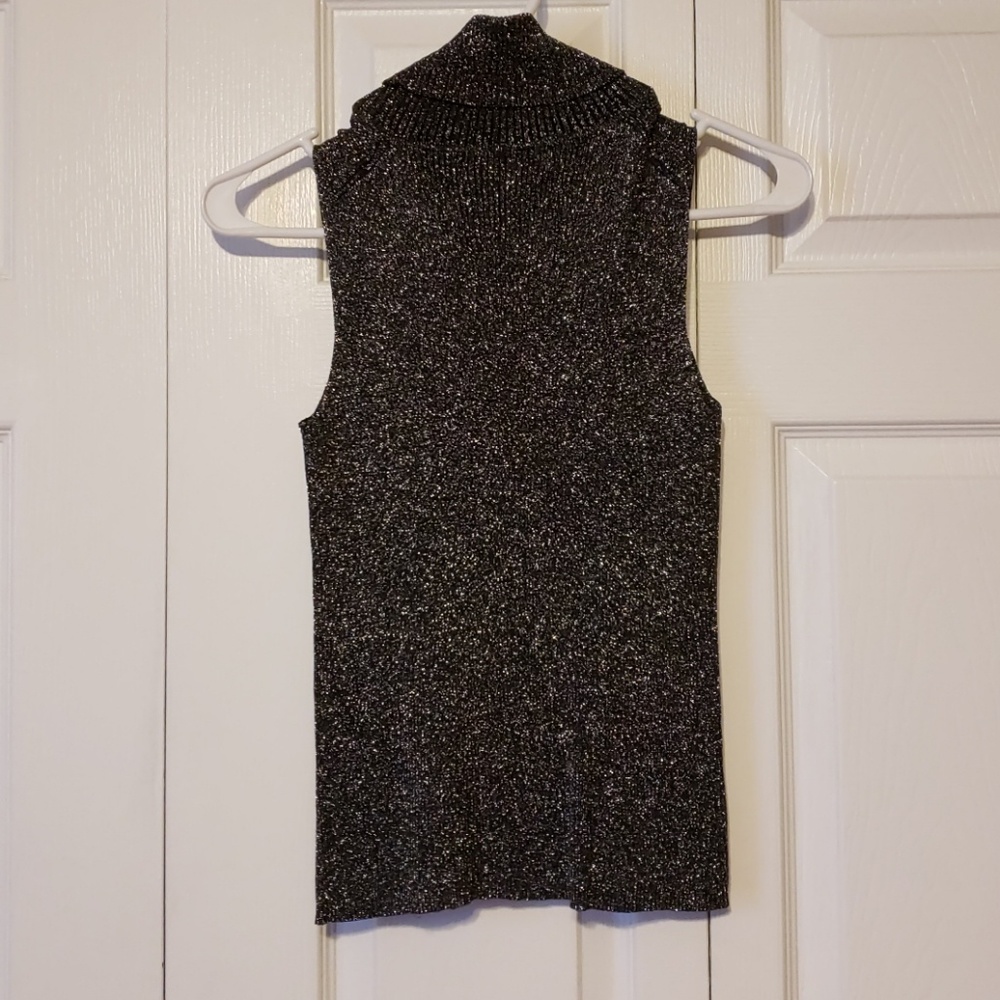 Petite Sophisticate Black top